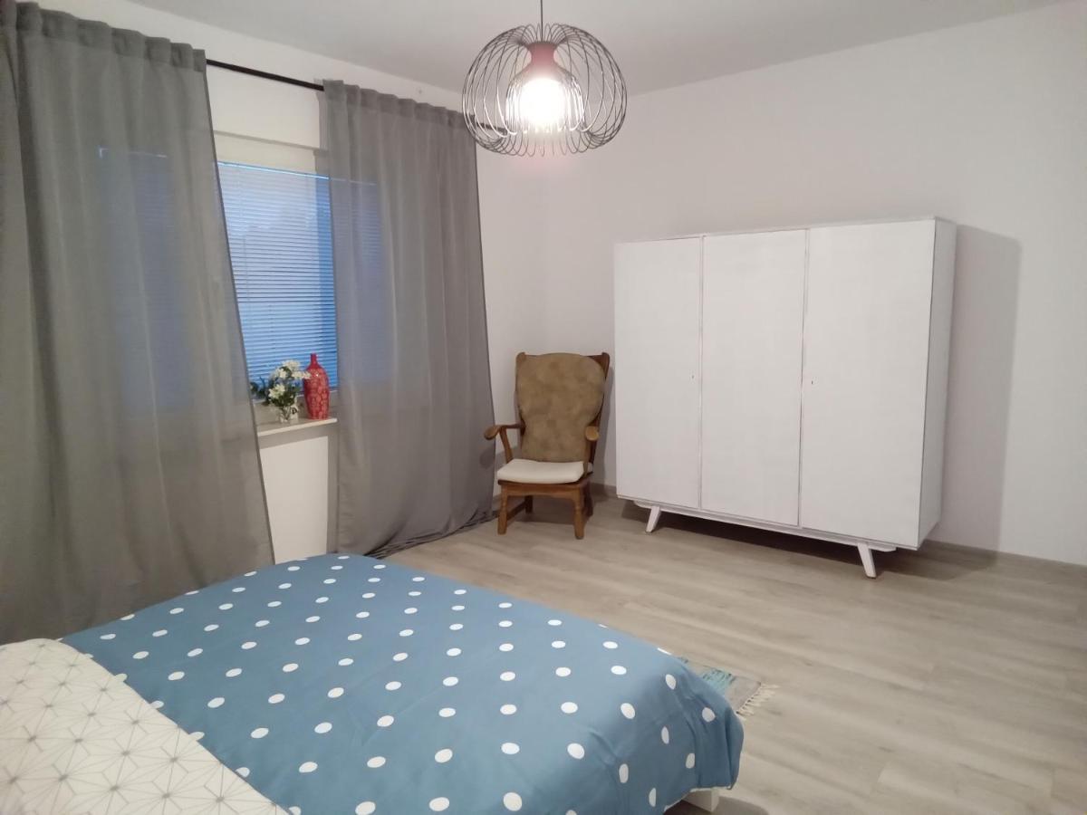 Domek U Kazi Sadowne Buitenkant foto