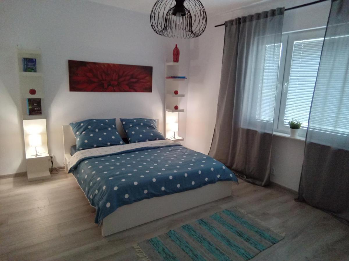 Domek U Kazi Sadowne Buitenkant foto